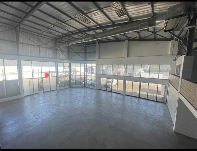 589M² WAREHOUSE TO LET IN RIVERHORSE VALLEY